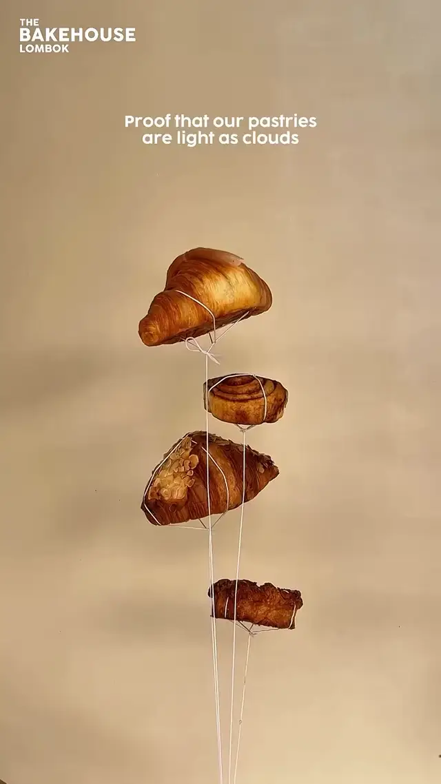 Dreamy Pastry Floating Ad: AI Video Prompt for Bakery and Food Brands