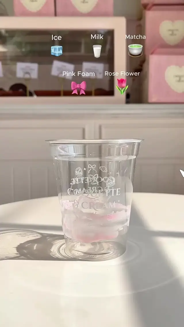 Dreamy Drink Builder Animation for Ecommerce Video Ad Ideas