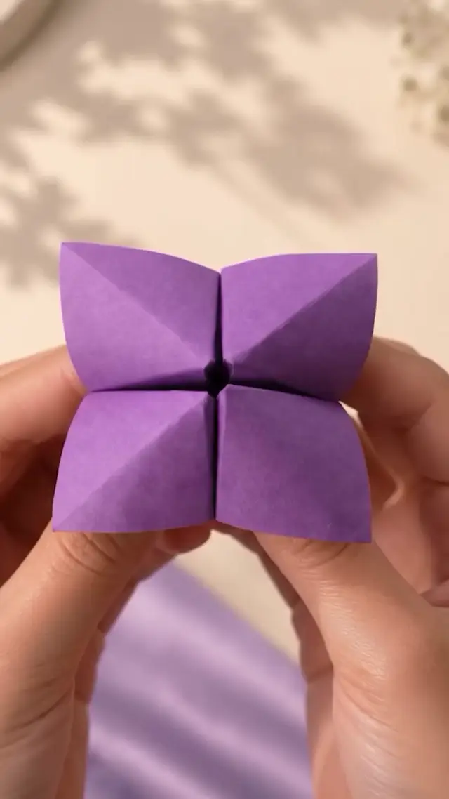 Origami Unboxing AI Video Prompt for Jewelry and Luxury Product Advertising