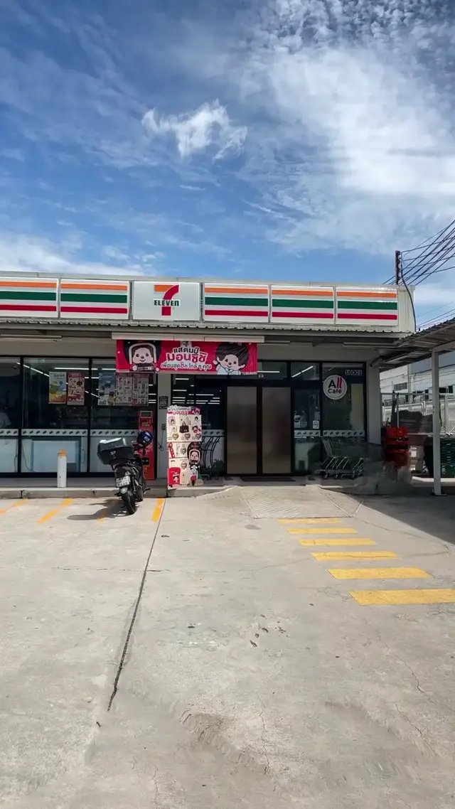 7-Eleven Burst Ad AI Video Prompt Ideas for Ecommerce Brand Launches