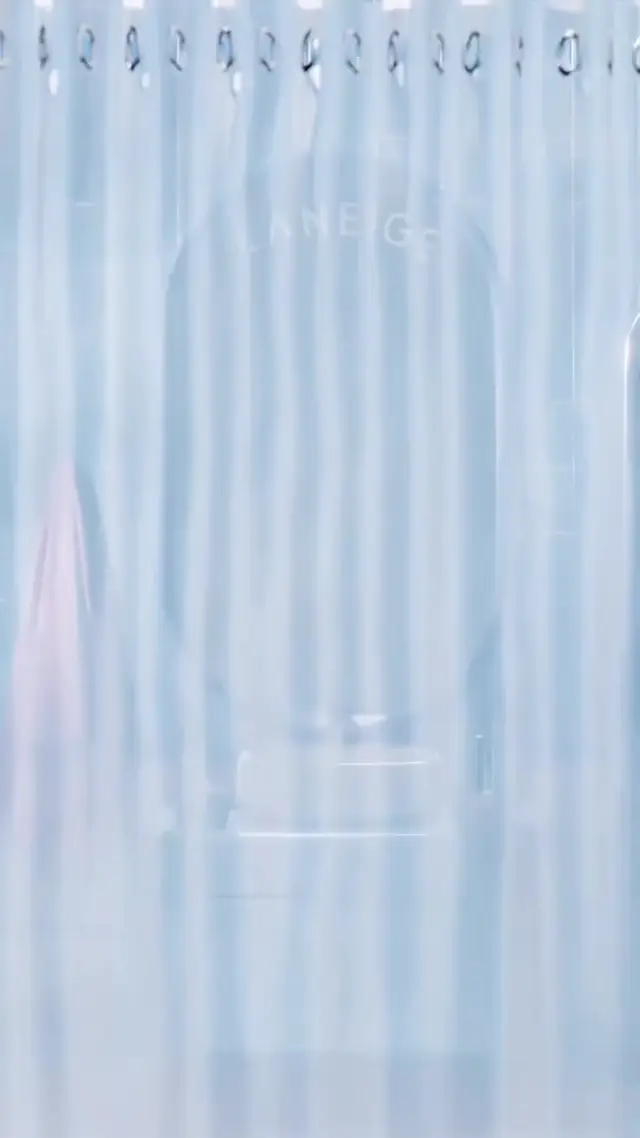 Pastel Luxury Bath Video Prompt for Skincare and Hydration Products