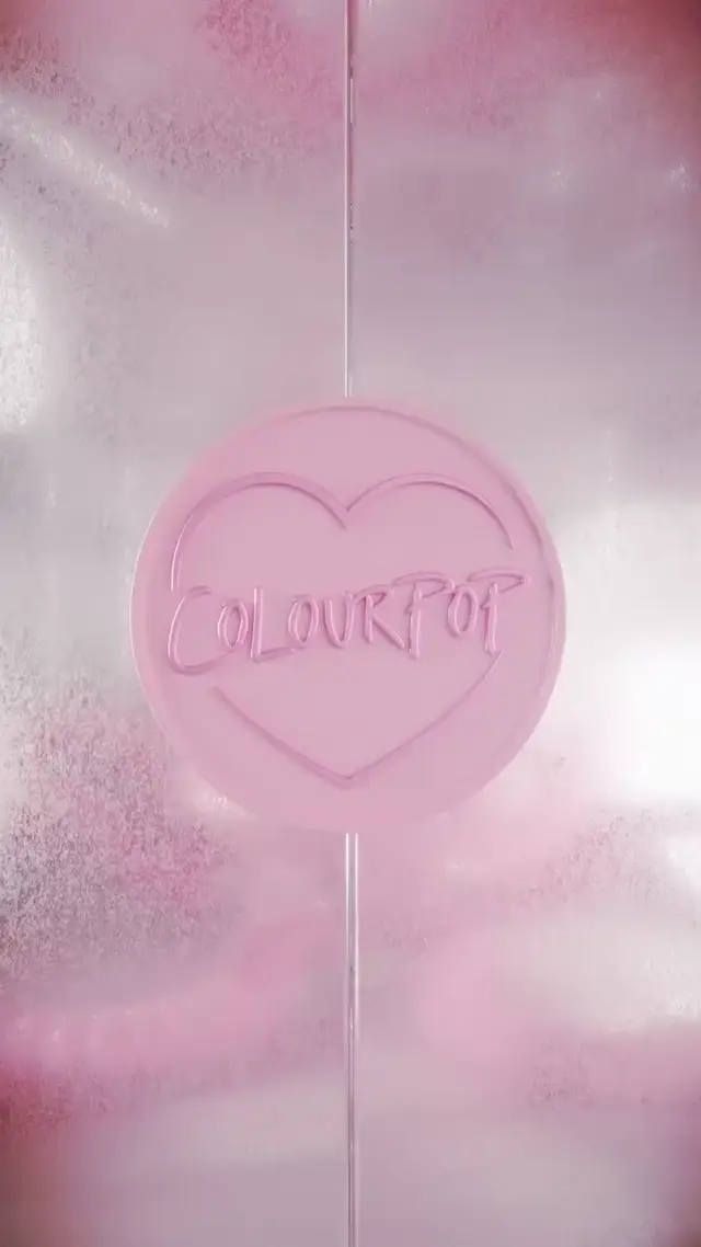 Futuristic Candy Factory AI Video Prompt for Beauty and Lifestyle Ads