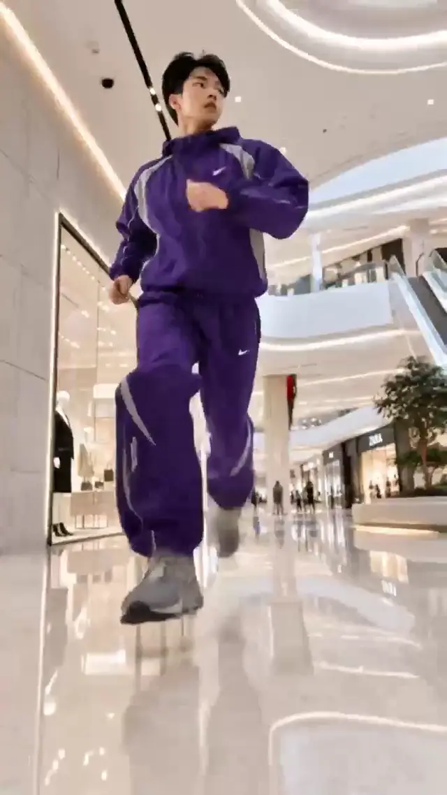 Magical Billboard Ad Concept: AI Video Prompt for Sneaker and Fashion Brand Marketing