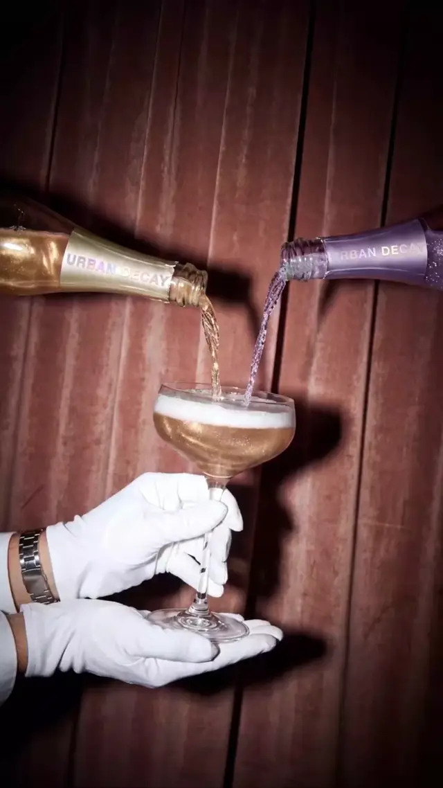 Glitzy Fine-Dining AI Video Prompt Ideas for Luxury Beauty and Fashion Ads