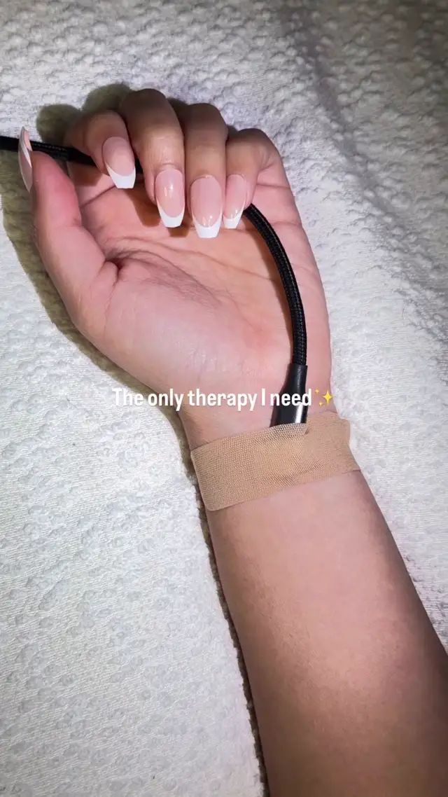Self-Care Therapy AI Video Prompt for Beauty Product Marketing