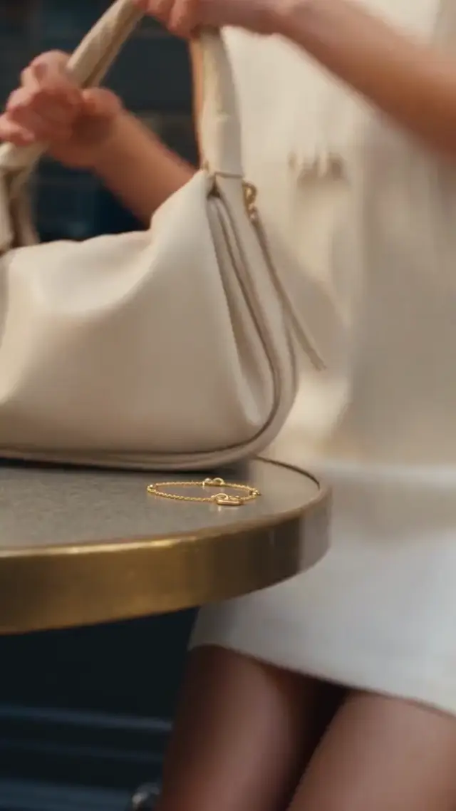 Surreal Floating Jewelry Commercial: AI Video Prompt for Luxury and Lifestyle Brands