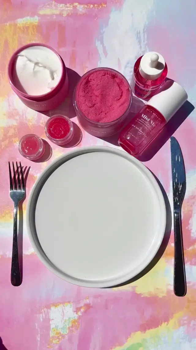 Surreal Food-Style Beauty Ads: A Creative Guide Using Painterly Flat-Lay Prompts