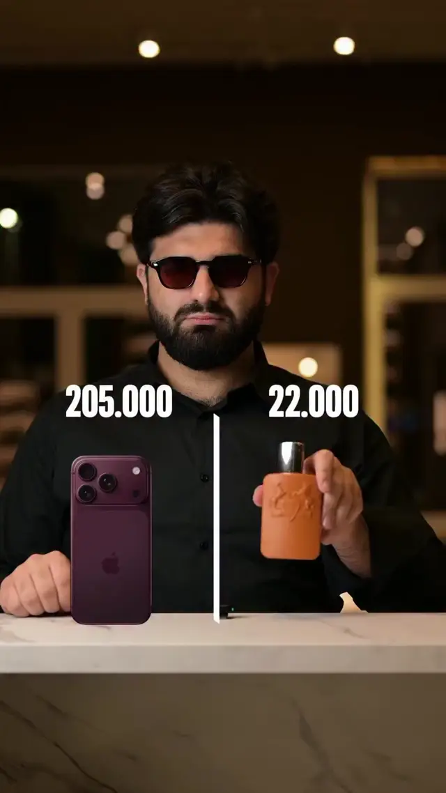 High-End Product Value Split-Screen AI Video Prompt for Perfume and Luxury Goods