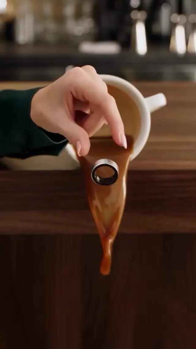 Surreal Frozen Liquid Video Prompt for Jewelry and Tech Ads