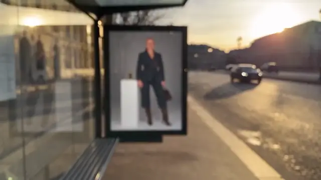 Breaking the Fourth Wall: A Cinematic Ad-to-Life Video Concept for Luxury Products
