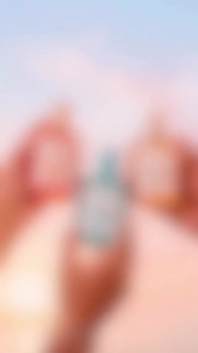 Tropical Sunset Product Toast AI Video Prompt for Luxury Brands