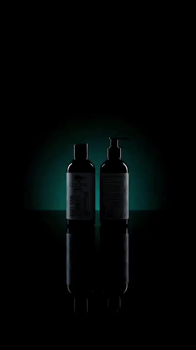 Luxurious Product Reveal Video Prompt for Hair Care AI Ads