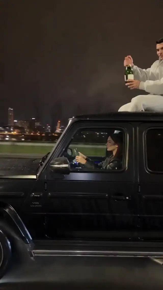 Celebratory Car Top Champagne Spray AI Video Prompt for Ecommerce